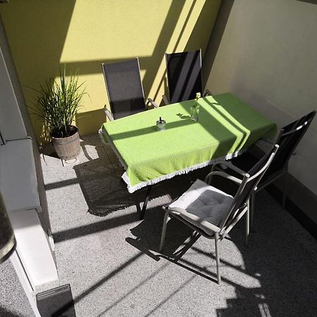 Ferienwohnung Taunusrast-Usi Usingen Exterior foto