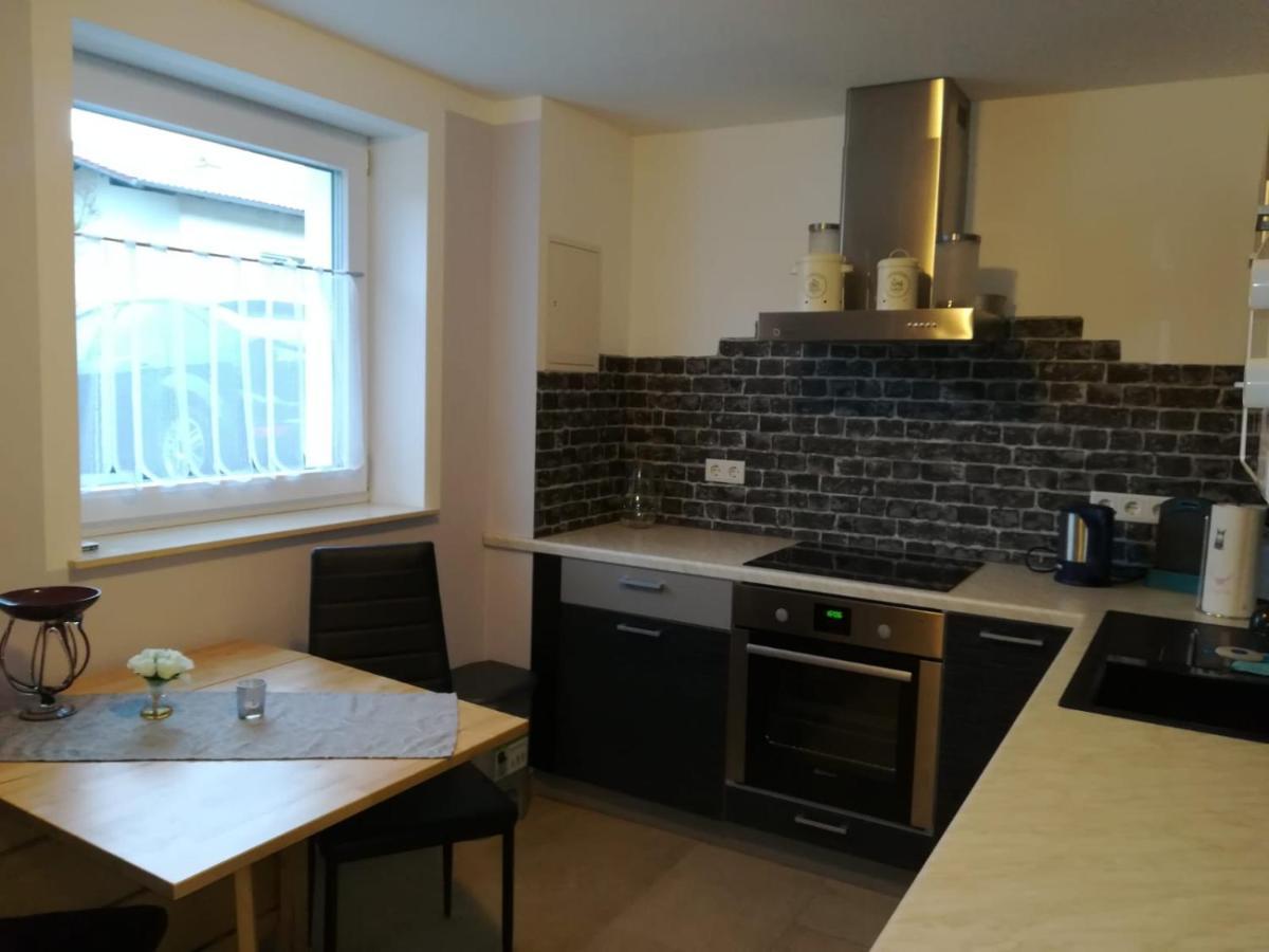 Ferienwohnung Taunusrast-Usi Usingen Exterior foto